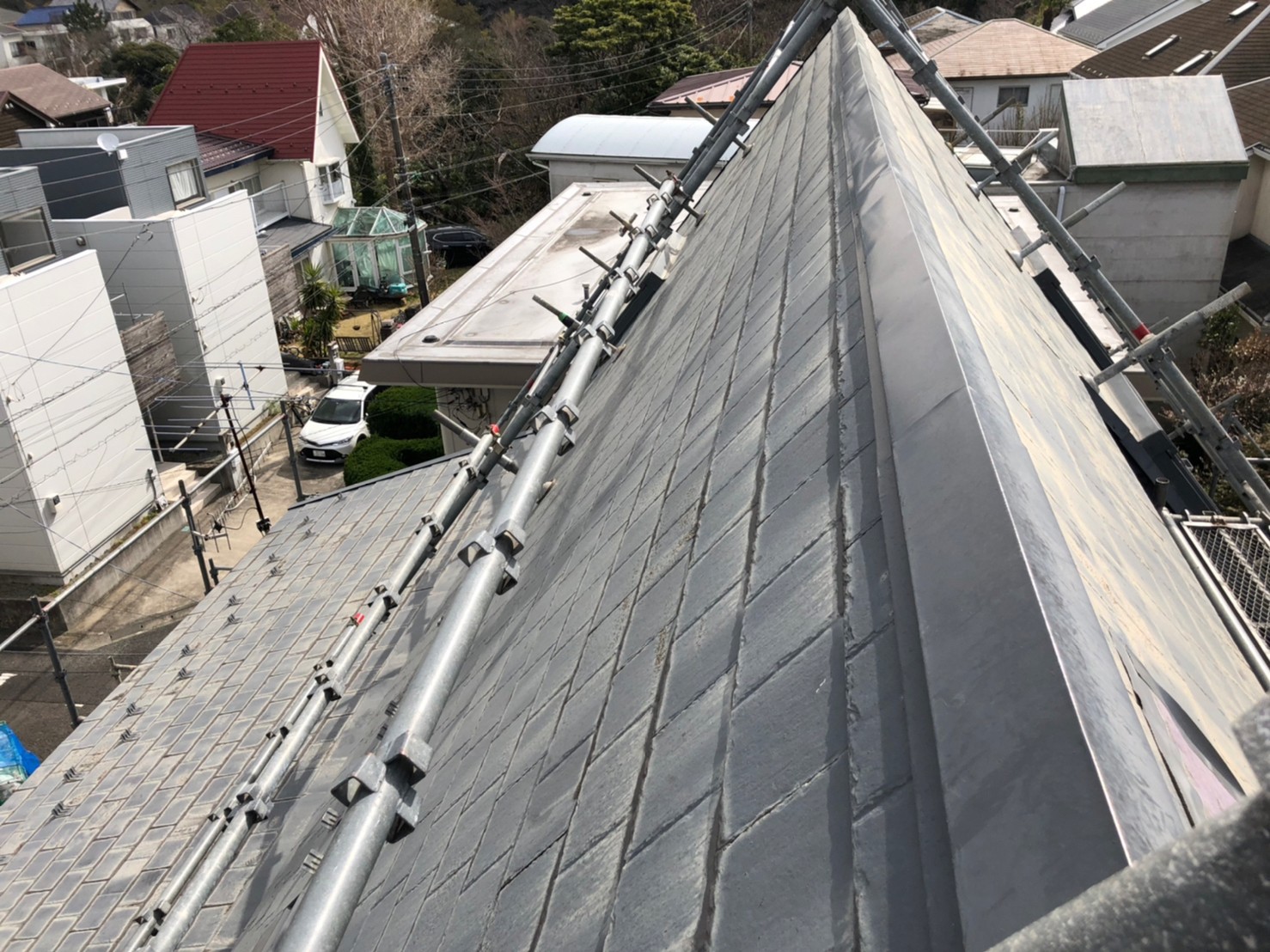 神奈川県藤沢市　屋根工事　定期的に棟板金のメンテナンスをしましょう！
