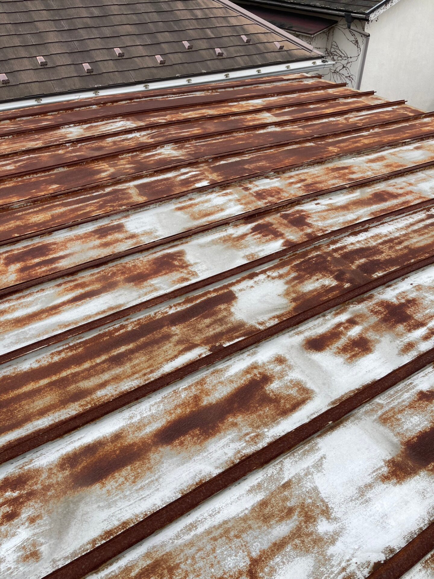 神奈川県茅ヶ崎市　屋根塗装・内装工事　瓦棒屋根の施工前
