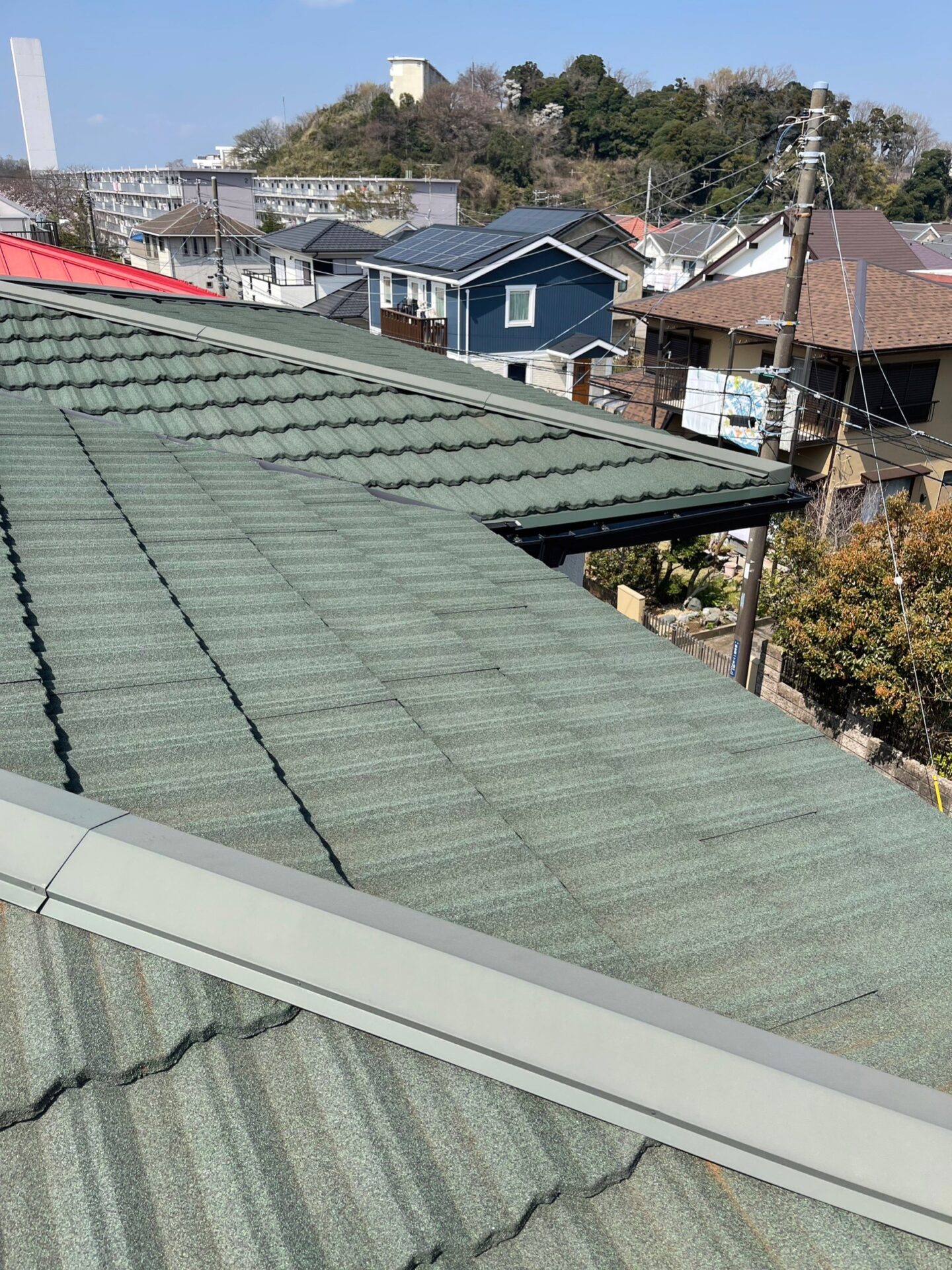 神奈川県茅ヶ崎市　屋根葺き替え工事・内装工事　葺き替え工事とはどんな工事？