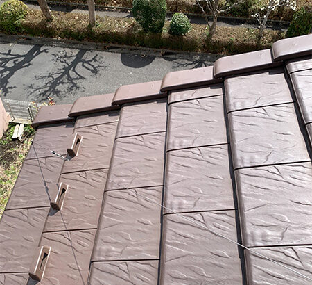 神奈川県茅ヶ崎市屋　根材のずれ　雨漏り修理　E様邸（３）
