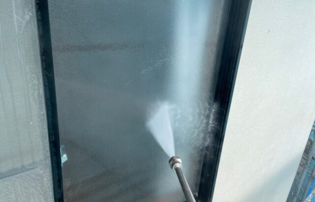 神奈川県茅ヶ崎市　外壁塗装・屋根カバー工事　高圧洗浄の時の注意点