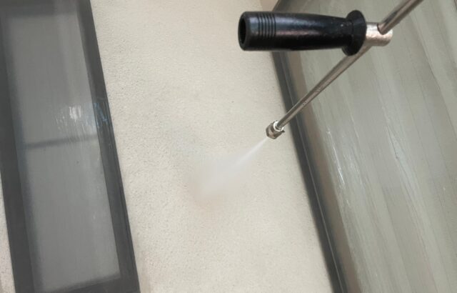 神奈川県茅ヶ崎市　外壁塗装・屋根カバー工事　高圧洗浄をする目的とは？