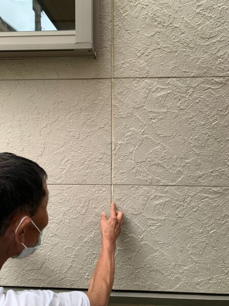 神奈川県藤沢市　外壁塗装工事　外壁目地のコーキング打ち替えについて