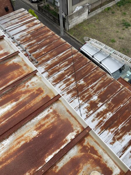 神奈川県茅ヶ崎市　屋根葺き替え工事・内装工事　屋根からの雨漏りにご注意！