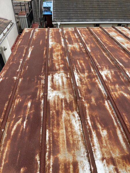 神奈川県茅ヶ崎市　屋根葺き替え工事・内装工事　屋根のメンテナンス時期と修理方法