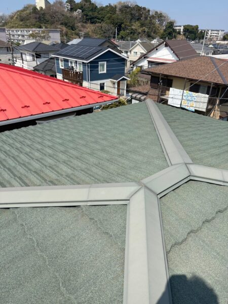 神奈川県茅ヶ崎市　屋根葺き替え工事・内装工事　屋根工事をするタイミングはいつ？